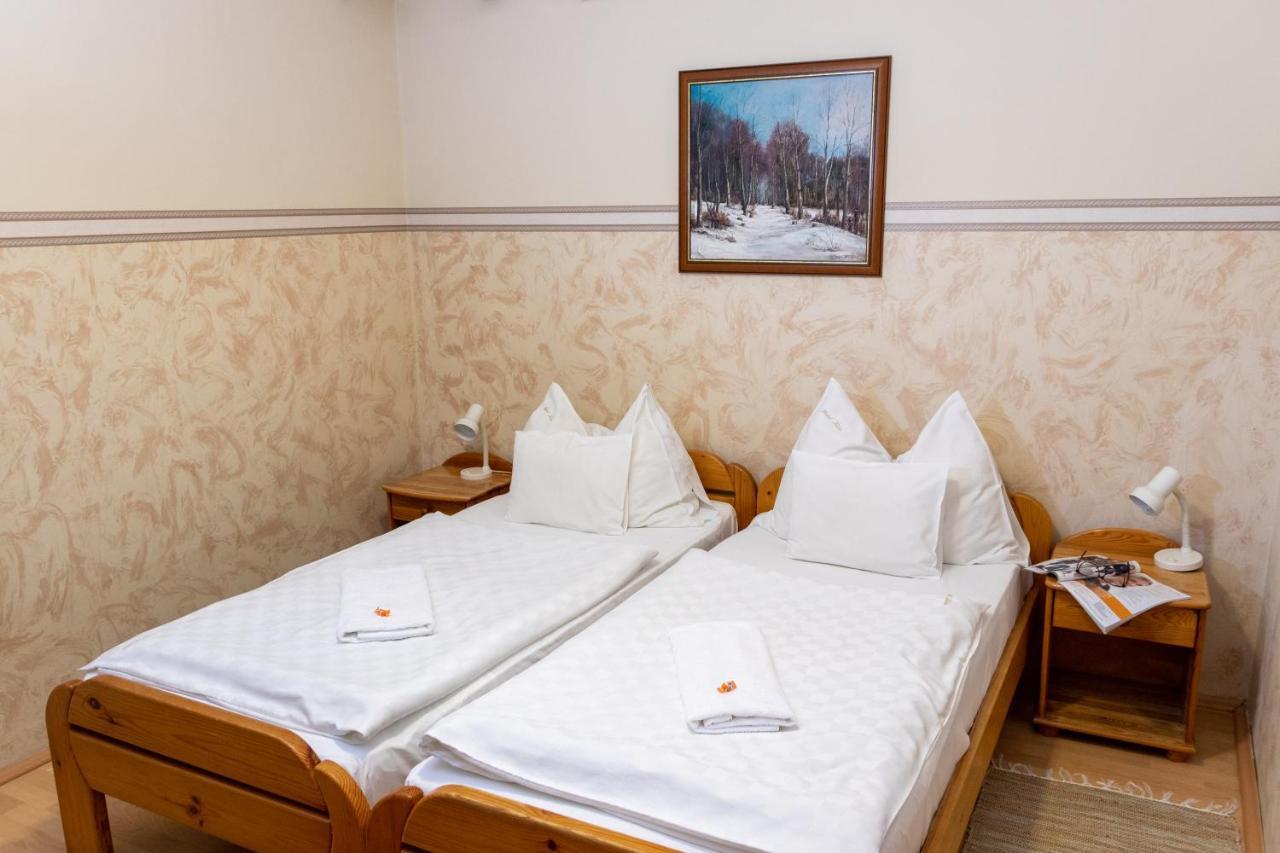 Hotel Zeta Lenti Ngoại thất bức ảnh