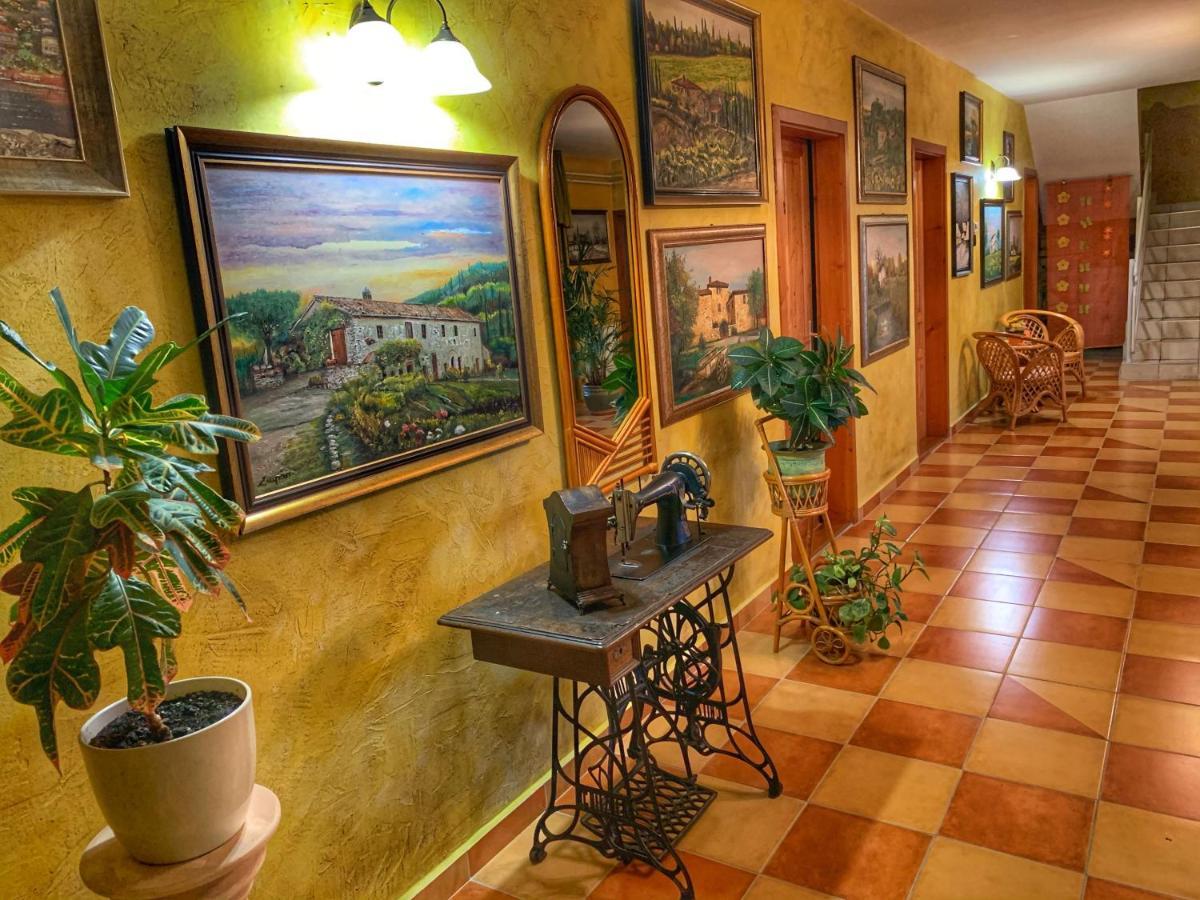 Hotel Zeta Lenti Ngoại thất bức ảnh