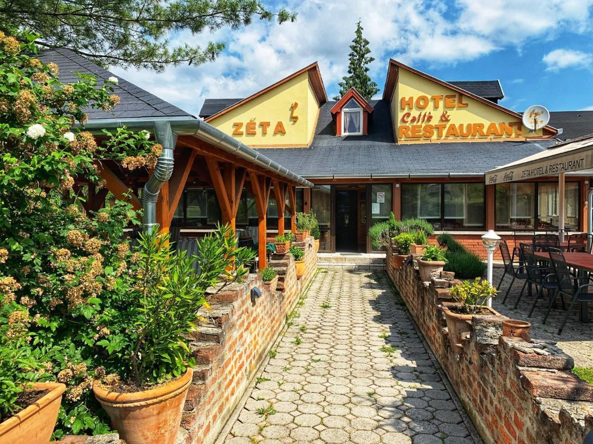 Hotel Zeta Lenti Ngoại thất bức ảnh